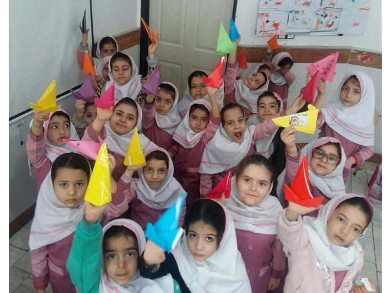 کتاب گلبرگ-ساخت کلاه کاغذی- نوگلان پیش دبستانی