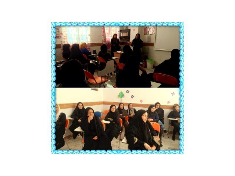 برگزاري جلسات أنجمن اولياء و مربيان