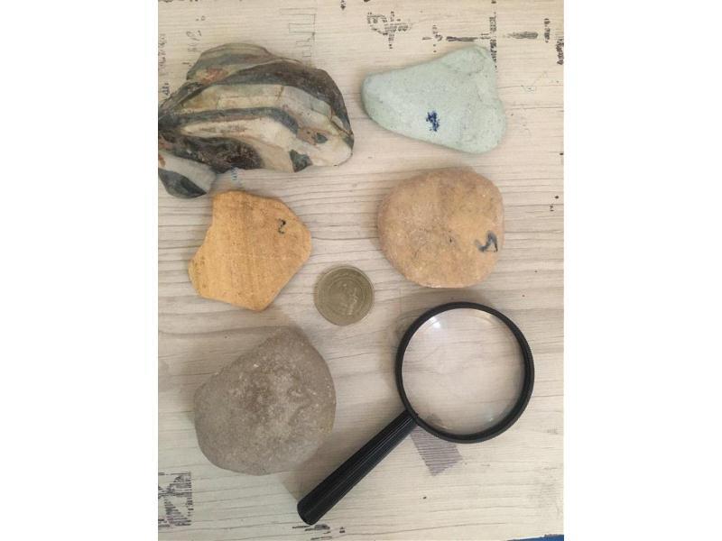 بررسی انواع سنگ ها چهارم دبستان آذر98