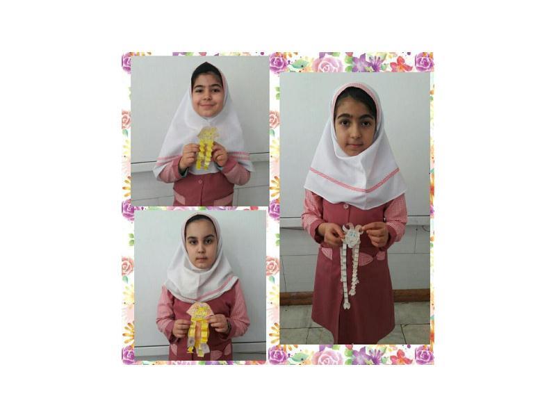 کار دستی های زیبای زبان آموزان کلاس سوم در زبان انگلیسی