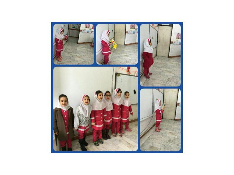 شاهنامه خوانی دانش آموزان پایه اول