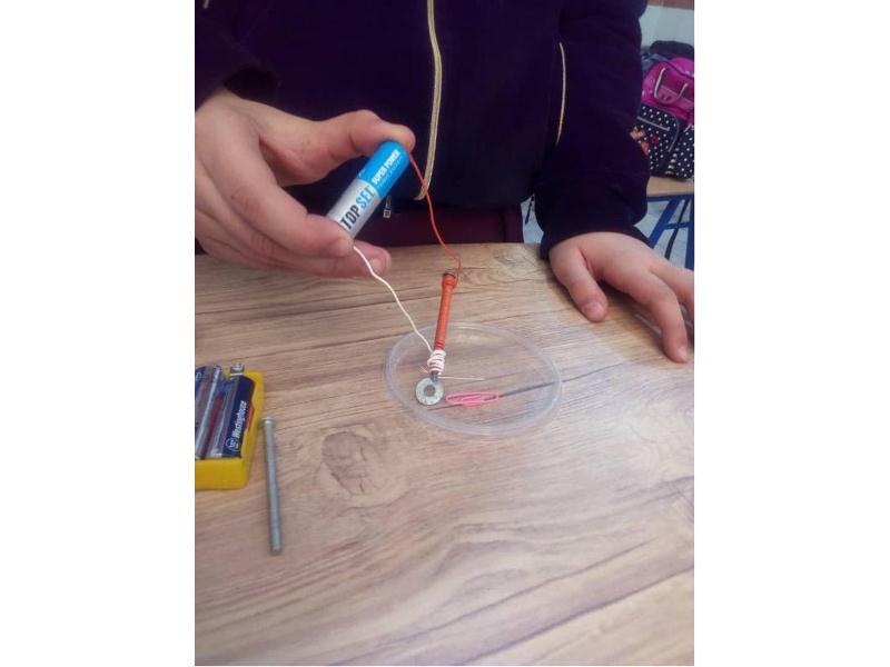 ساخت آهنربای الکتریکی چهارم دبستان دی 98